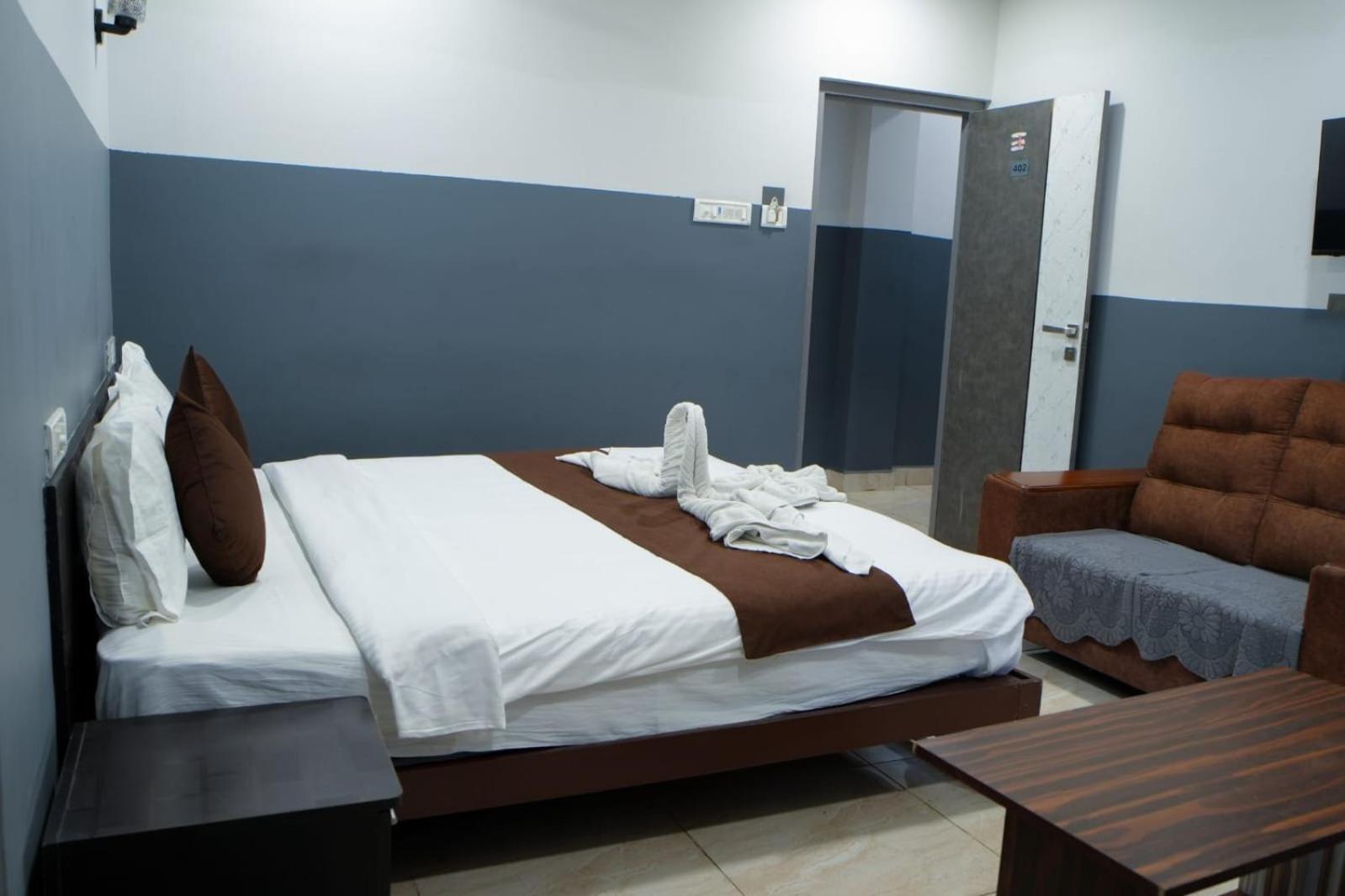 Hotel Raaj Grand Chennai Quarto foto