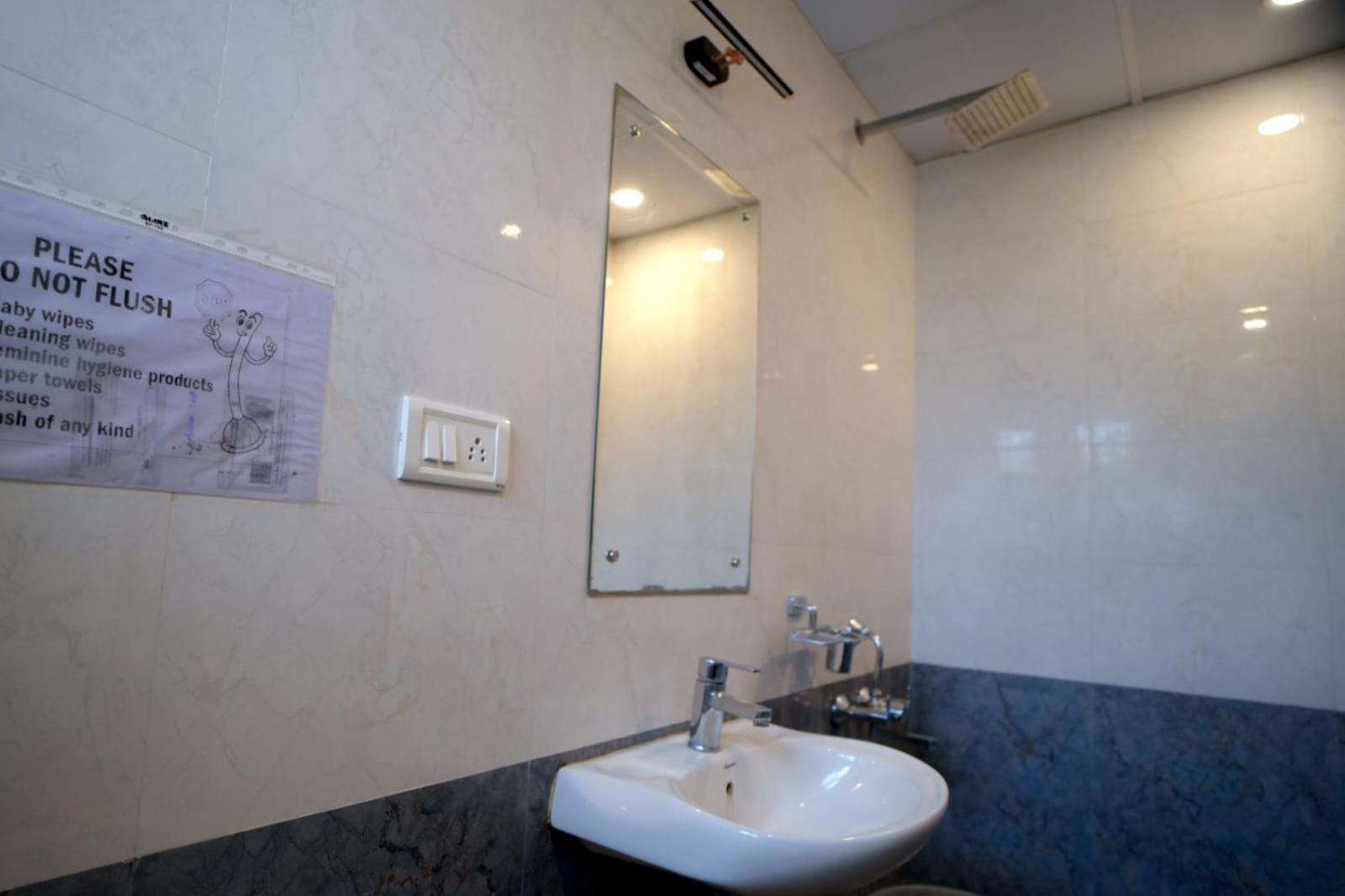 Hotel Raaj Grand Chennai Quarto foto